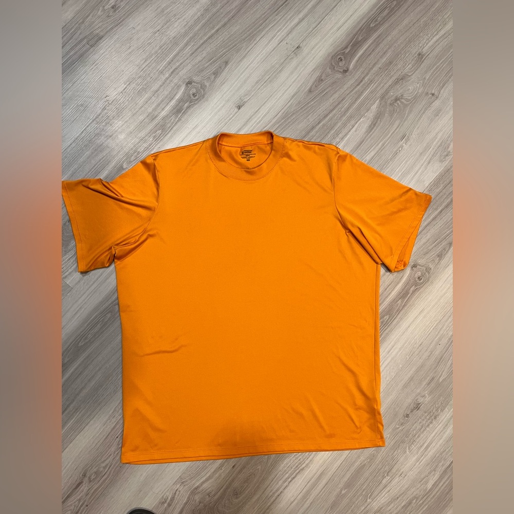 NWOT‎ Patagonia Orange Short Sleeve Tee